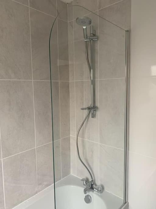Revamped Holywood Town Centre House公寓 外观 照片